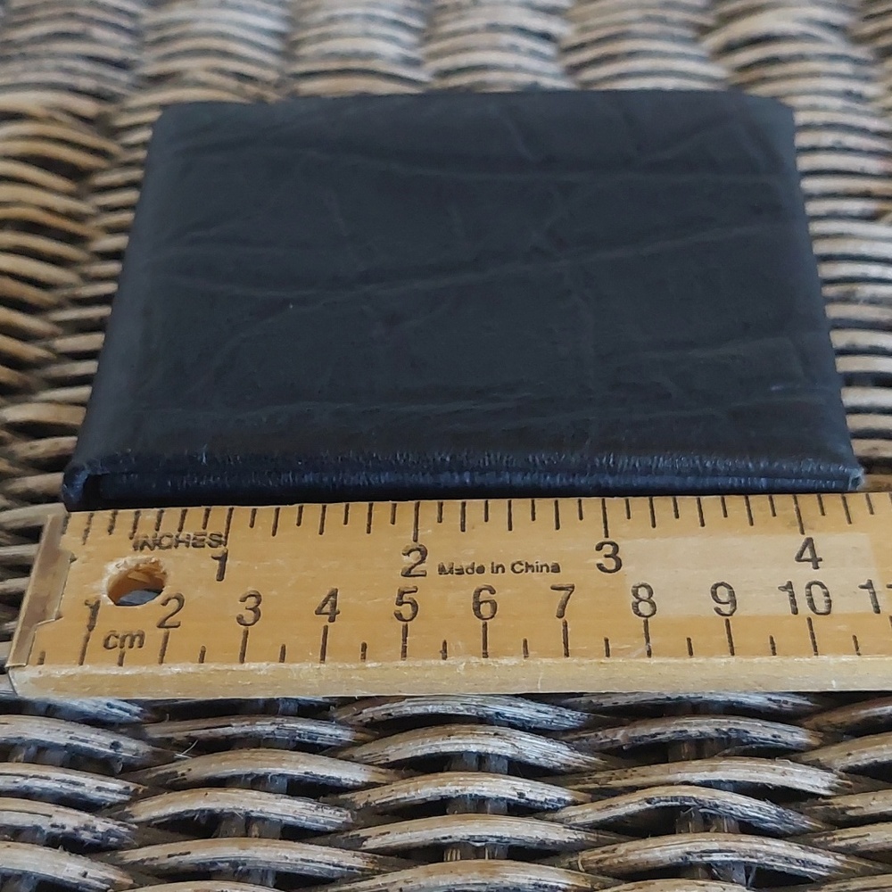 Vintage Meeker Elephant Cowhide Wallet - Picture 16 of 16